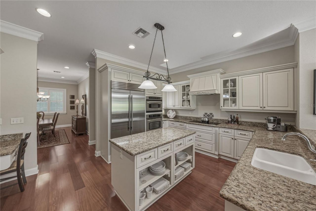 810 Savannah Oaks Drive, Brooksville, FL 34602 Photo
