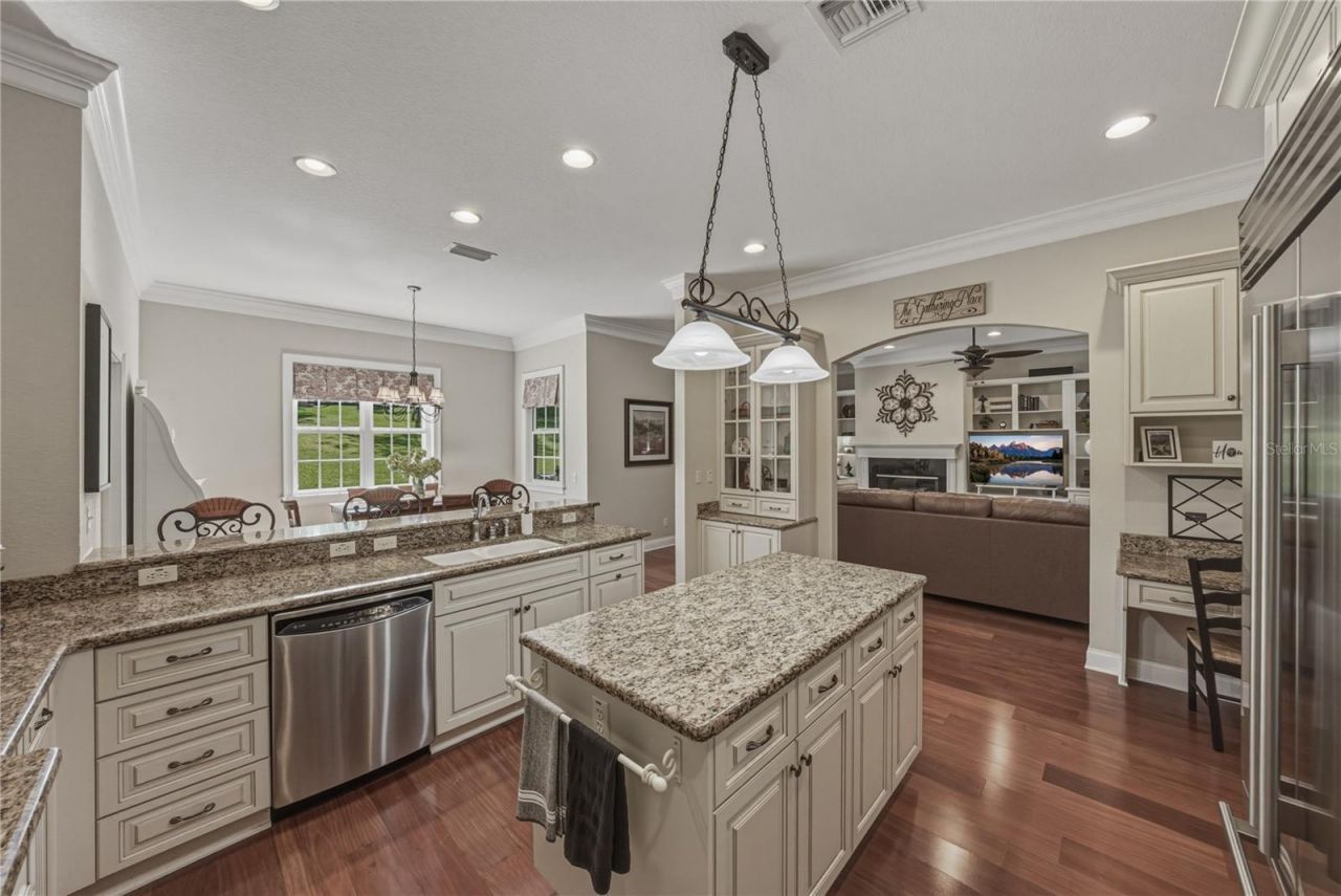 810 Savannah Oaks Drive, Brooksville, FL 34602 Photo