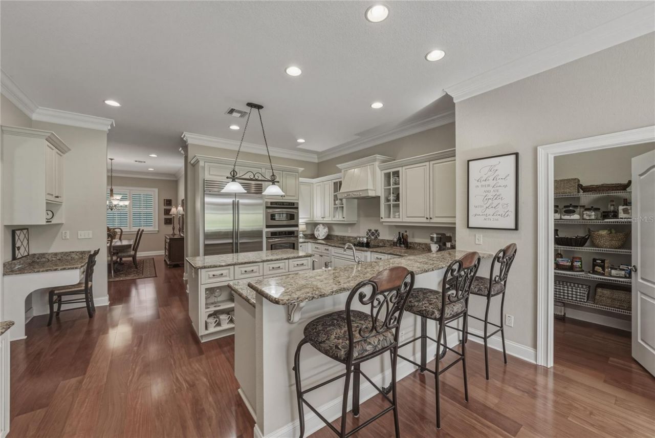 810 Savannah Oaks Drive , Brooksville, FL 34602 Photo