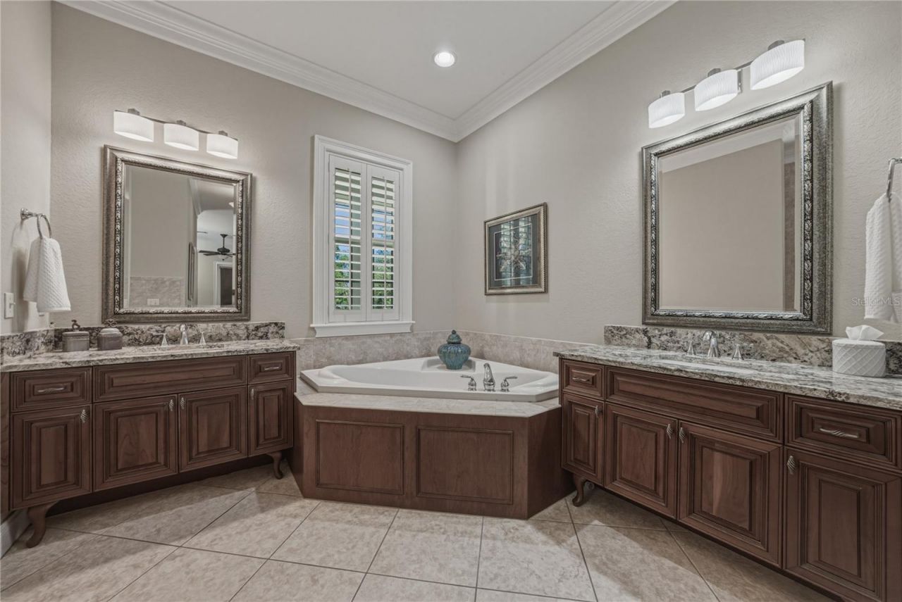 810 Savannah Oaks Drive, Brooksville, FL 34602 Photo