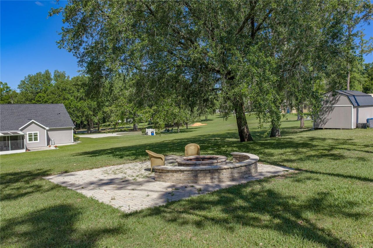 810 Savannah Oaks Drive, Brooksville, FL 34602 Photo