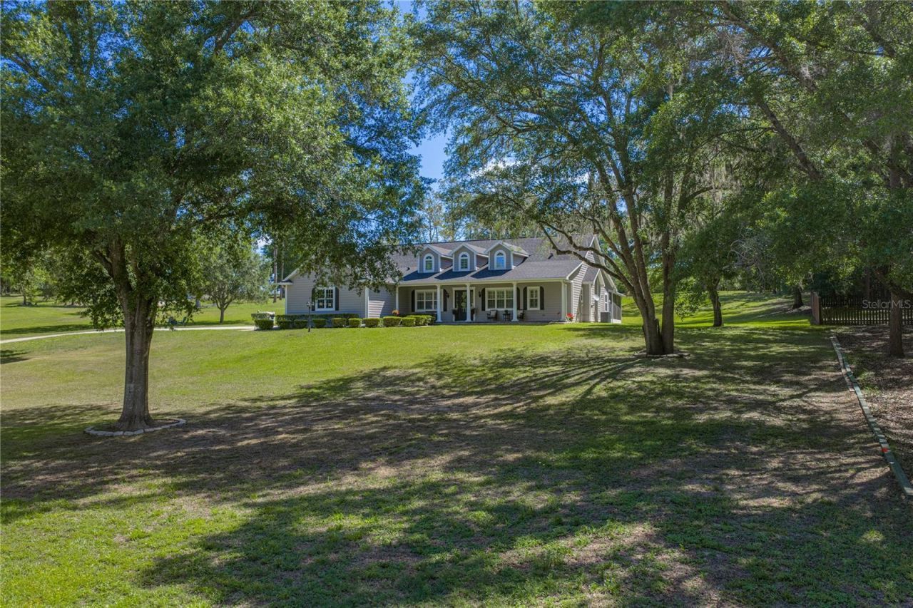 810 Savannah Oaks Drive , Brooksville, FL 34602 Photo
