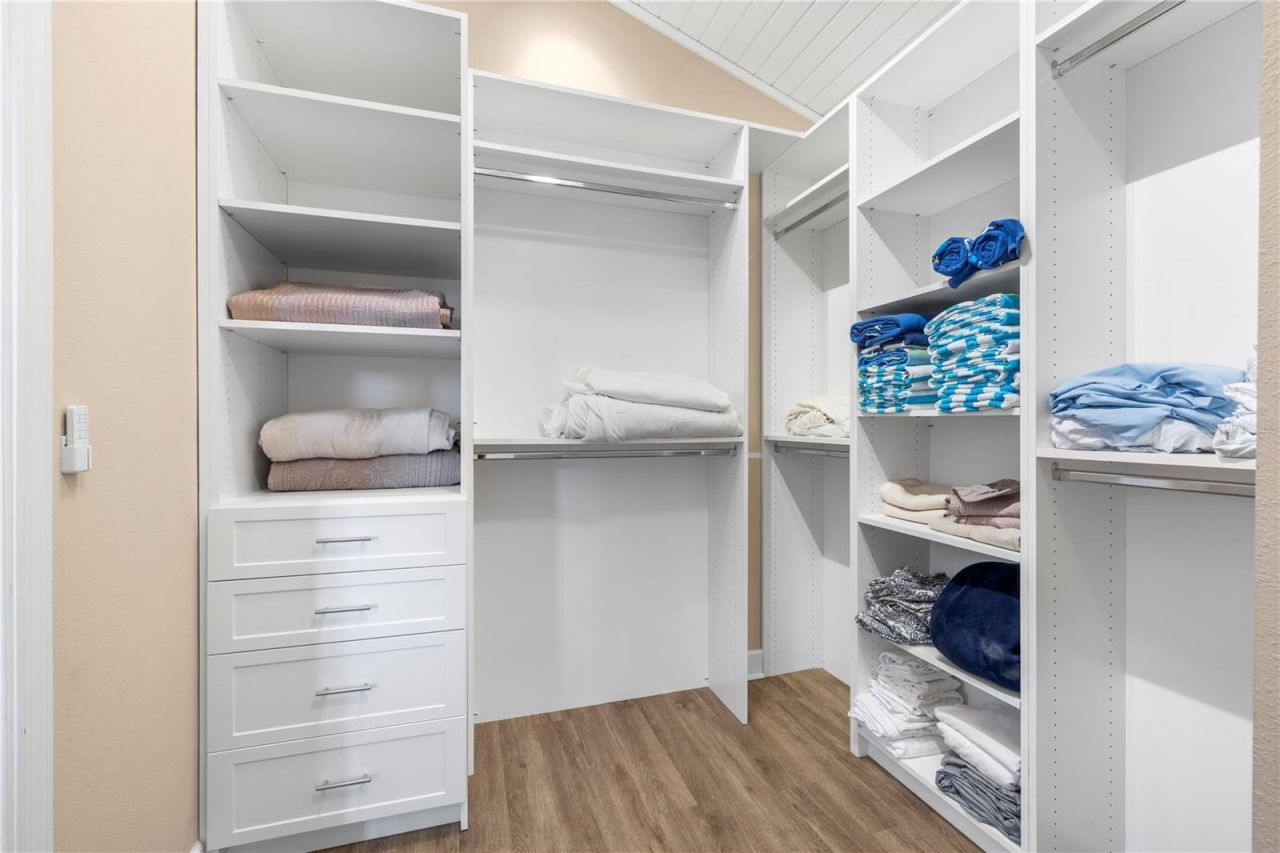 5169 Oxford Drive, Sarasota, FL 34242 Photo