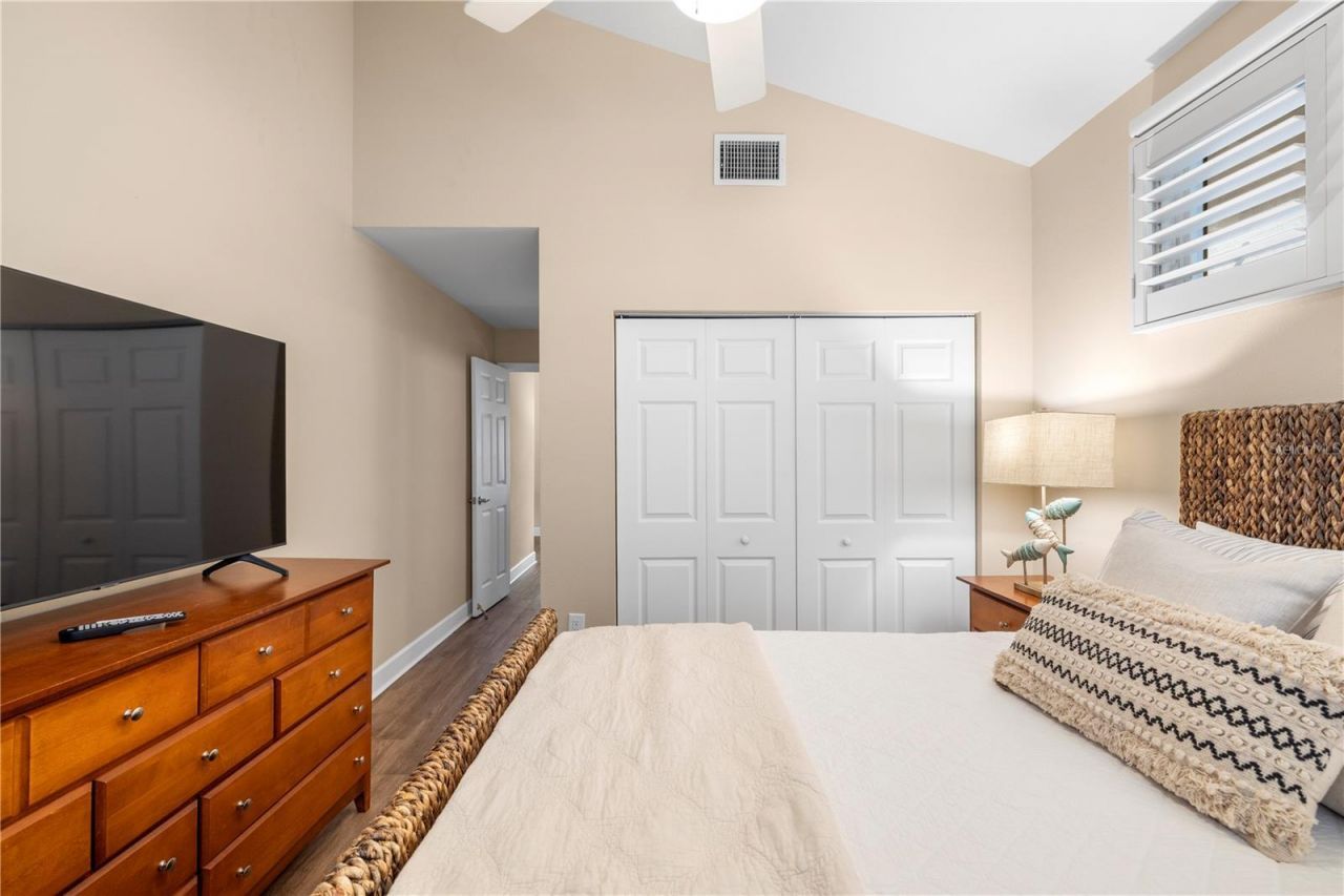 5169 Oxford Drive, Sarasota, FL 34242 Photo