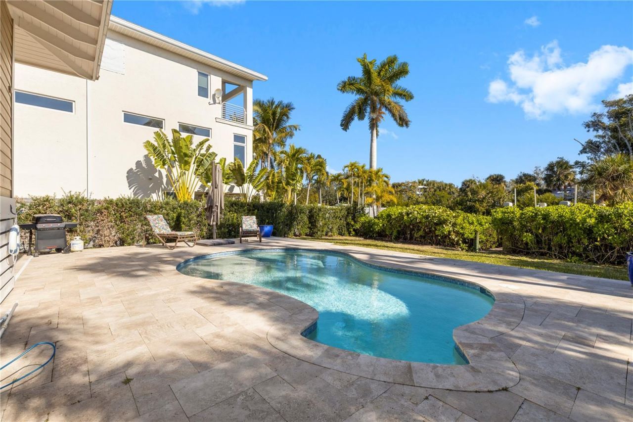 5169 Oxford Drive, Sarasota, FL 34242 Photo