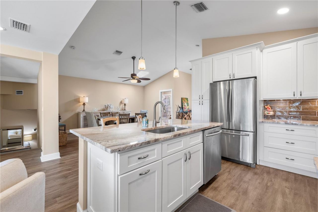 5169 Oxford Drive, Sarasota, FL 34242 Photo