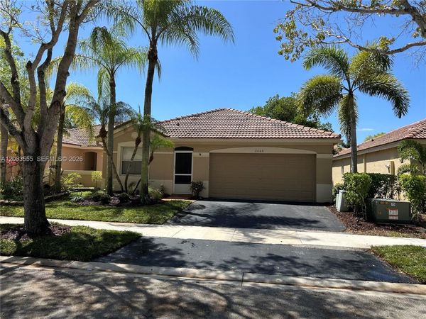 2066 Borealis Way , Weston, FL 33327