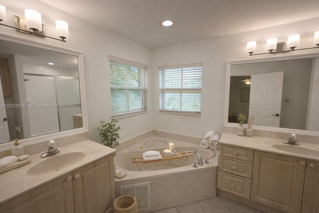 2066 Borealis Way , Weston, FL 33327 Photo