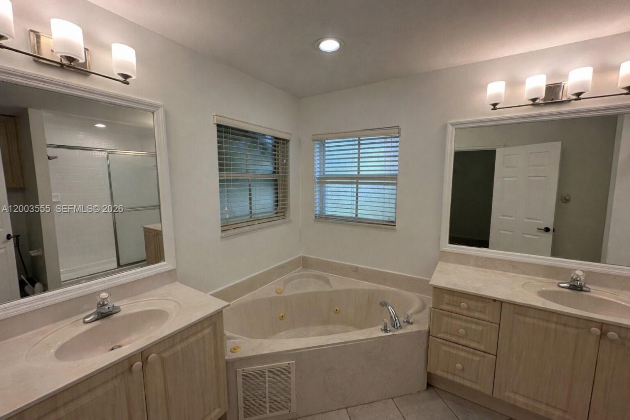 2066 Borealis Way , Weston, FL 33327 Photo