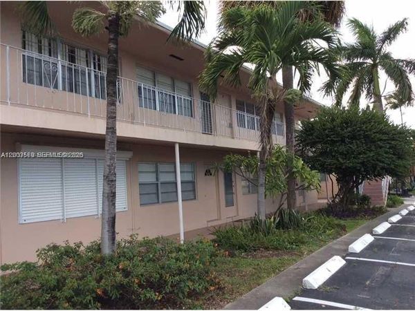 230 SW 11th Ave , Unit 14, Hallandale Beach, FL 33009