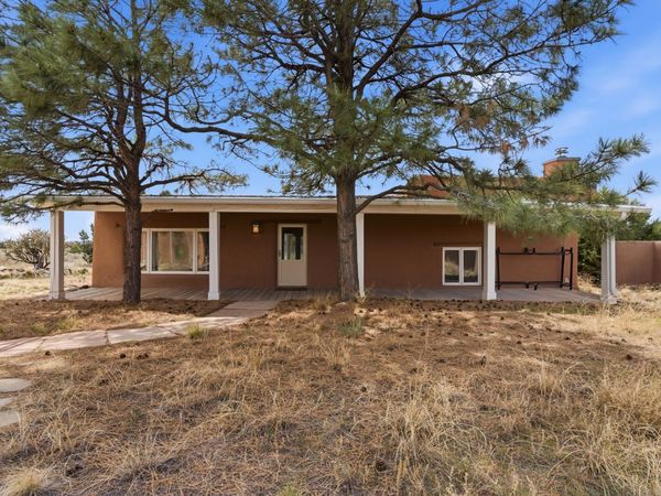 3 AB Apache Rd , Santa Fe, NM 87508