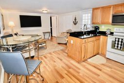 1525 Tanglewood Dr. photo 4