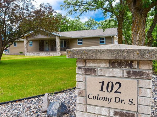 102 Colony Drive S, Karlstad, MN 56732