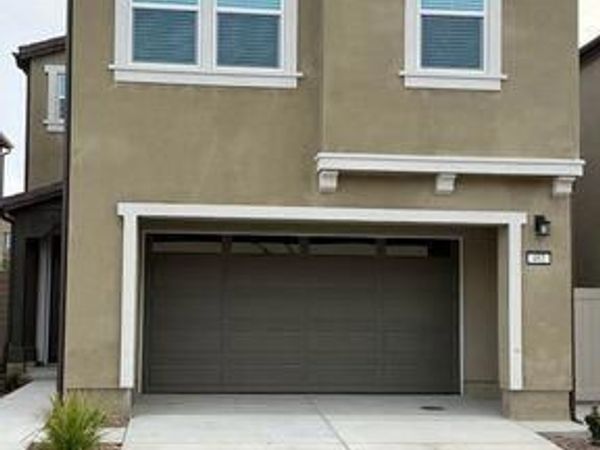 461 Snowdrop Lane , Santa Paula, CA 93060