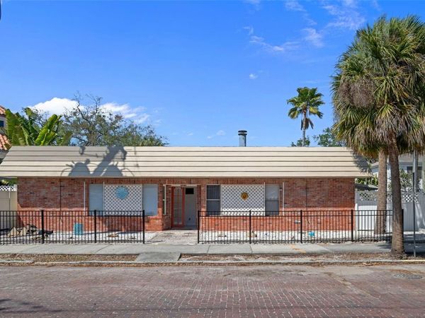 5437 29TH AVENUE S, GULFPORT, FL 33707