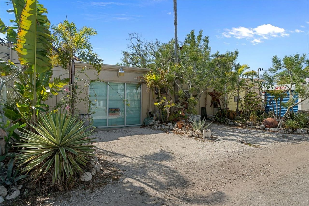 5437 29th Avenue S, Gulfport, FL 33707 Photo