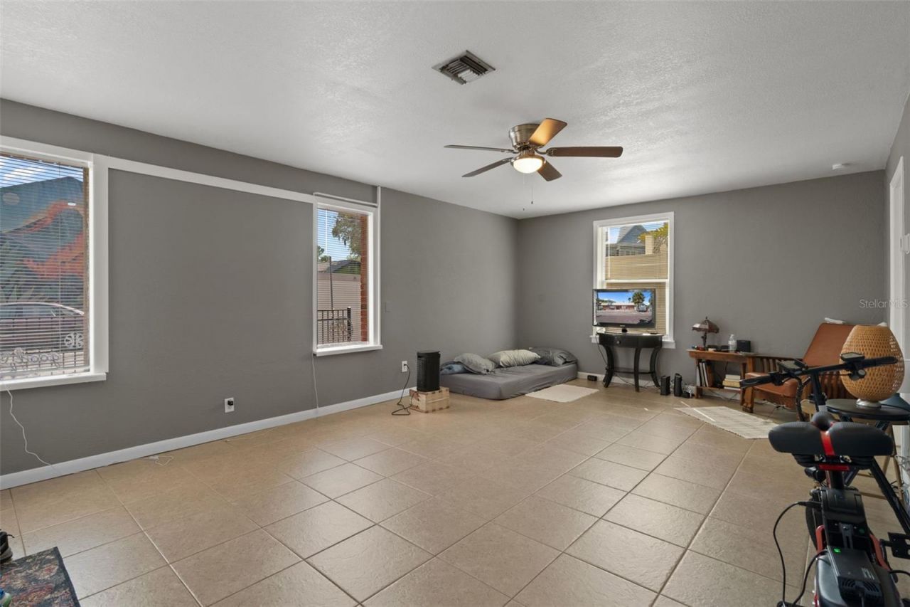 5437 29th Avenue S, Gulfport, FL 33707 Photo