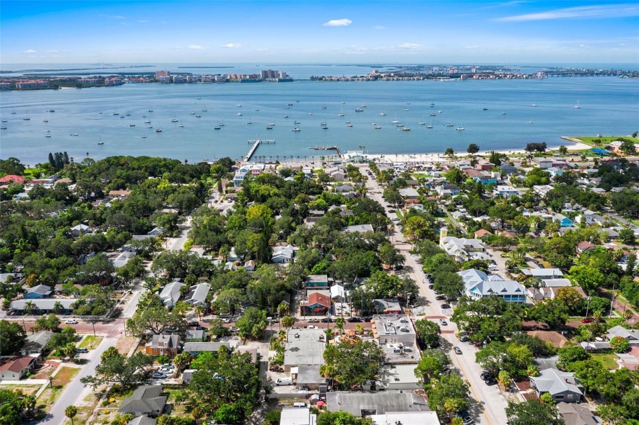 5437 29th Avenue S, Gulfport, FL 33707 Photo