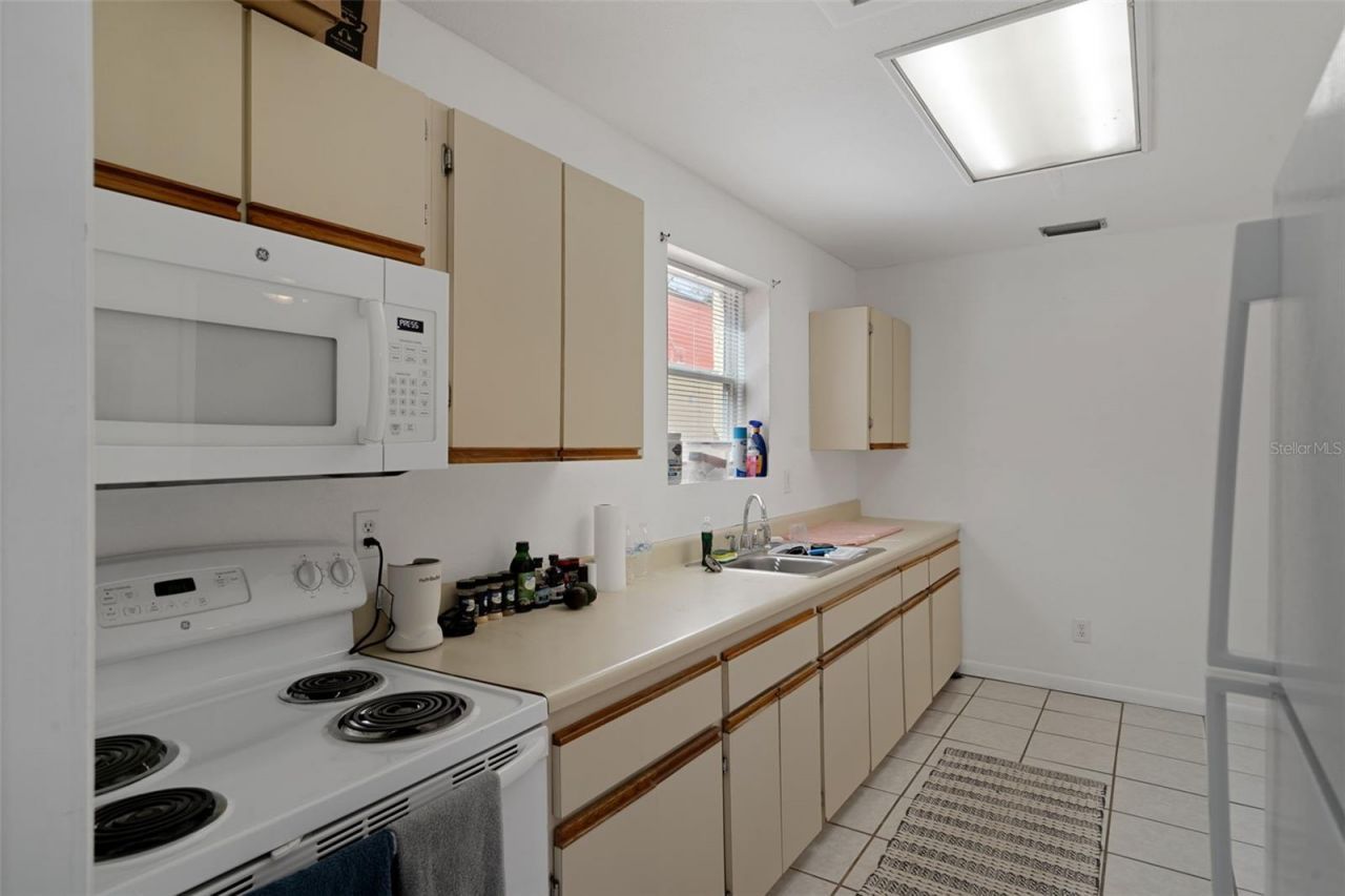 5437 29th Avenue S, Gulfport, FL 33707 Photo