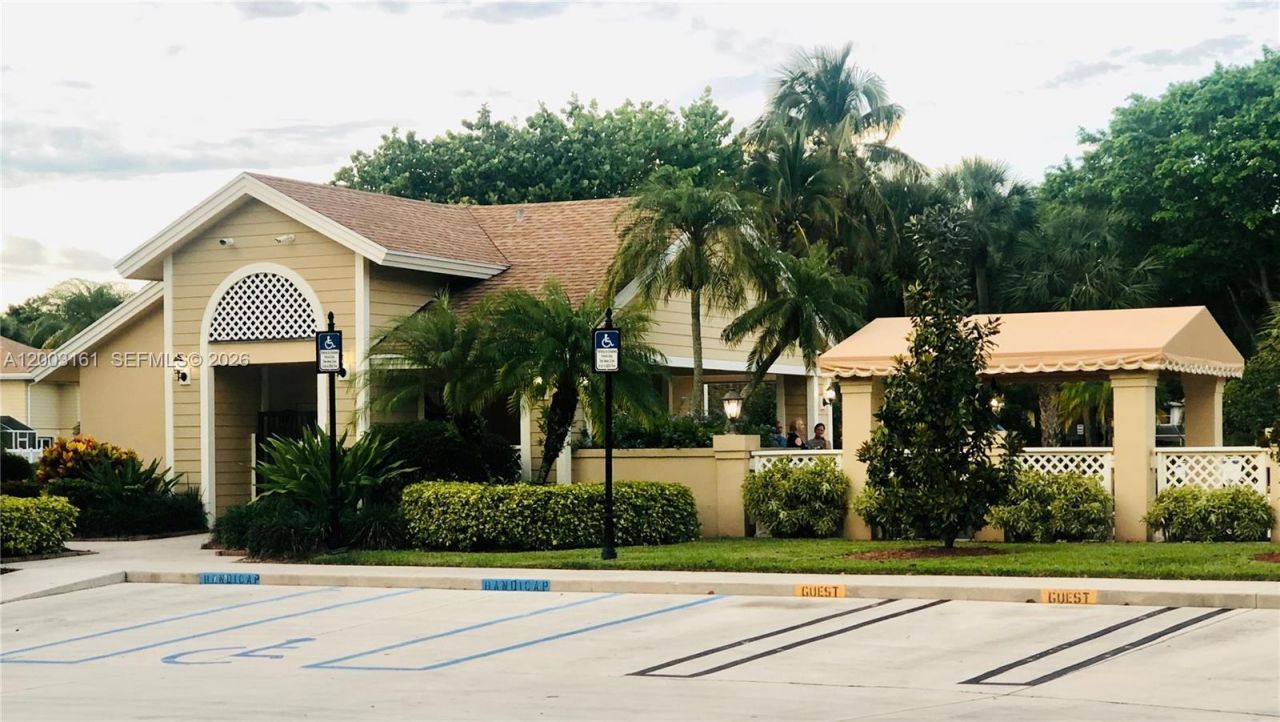 3901 Medford Ct, Boynton Beach, FL 33436 Photo