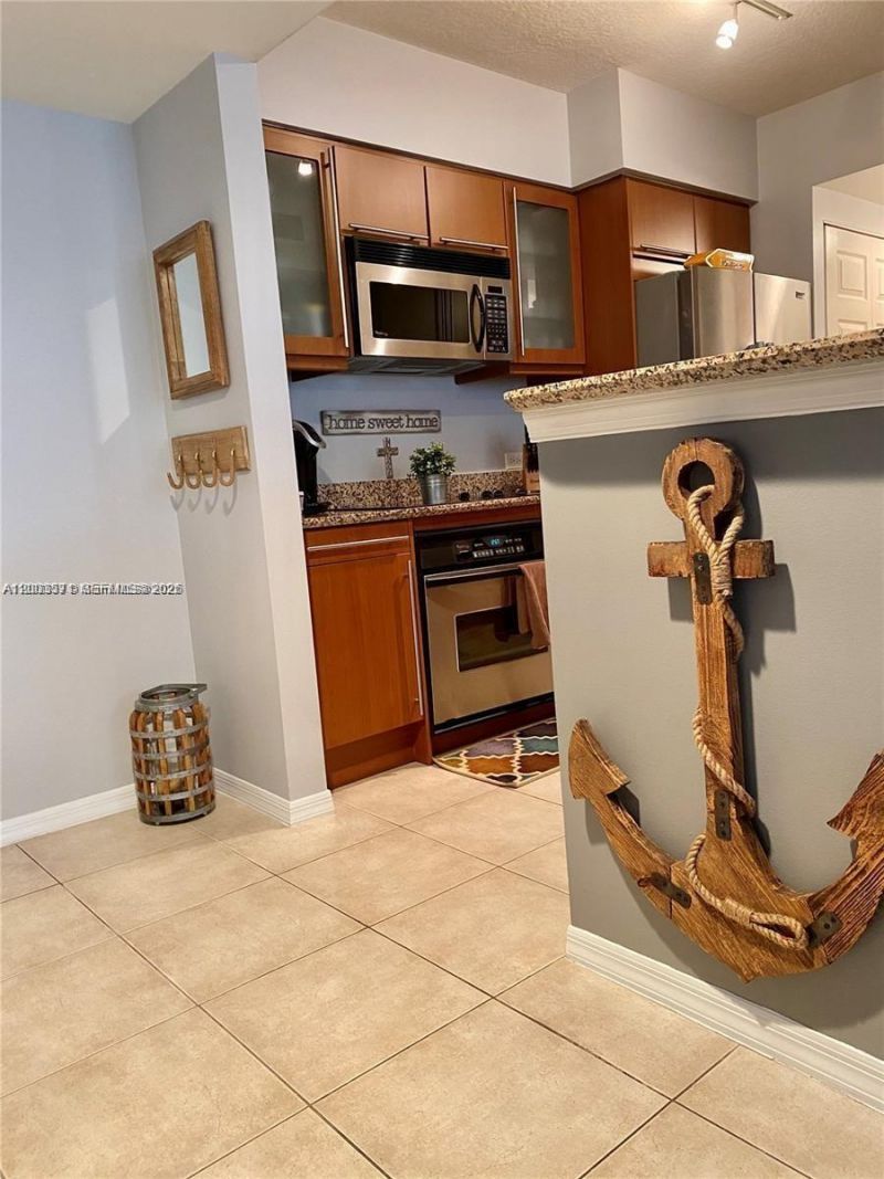 2080 S Ocean Dr , Unit 707, Hallandale Beach, FL 33009 Photo