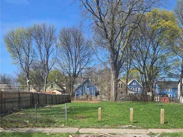 24 Burbank St Street , Rochester, NY 14621