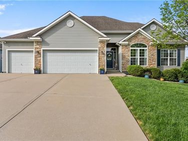 10312 N Hedges Avenue, Kansas City, MO 64157