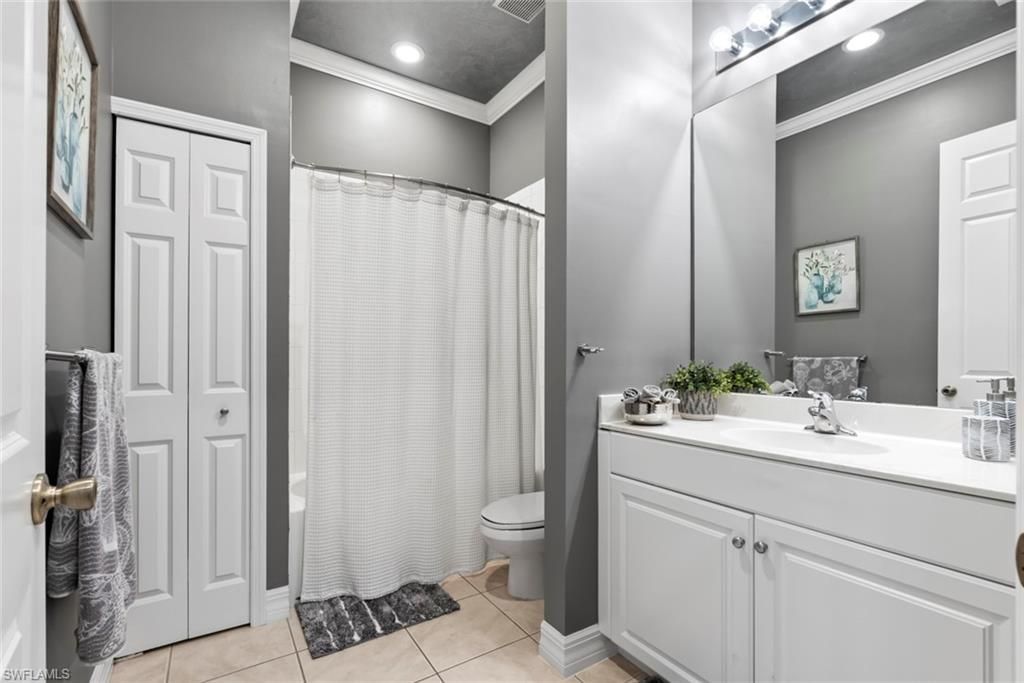 6051 Shallows Way , Naples, FL 34109 Photo