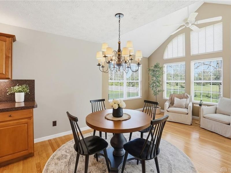 6899 Evergreen Circle, Huber Heights, OH 45424 Photo 19