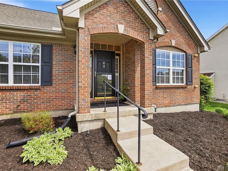 6899 Evergreen Circle, Huber Heights, OH 45424 Photo 2