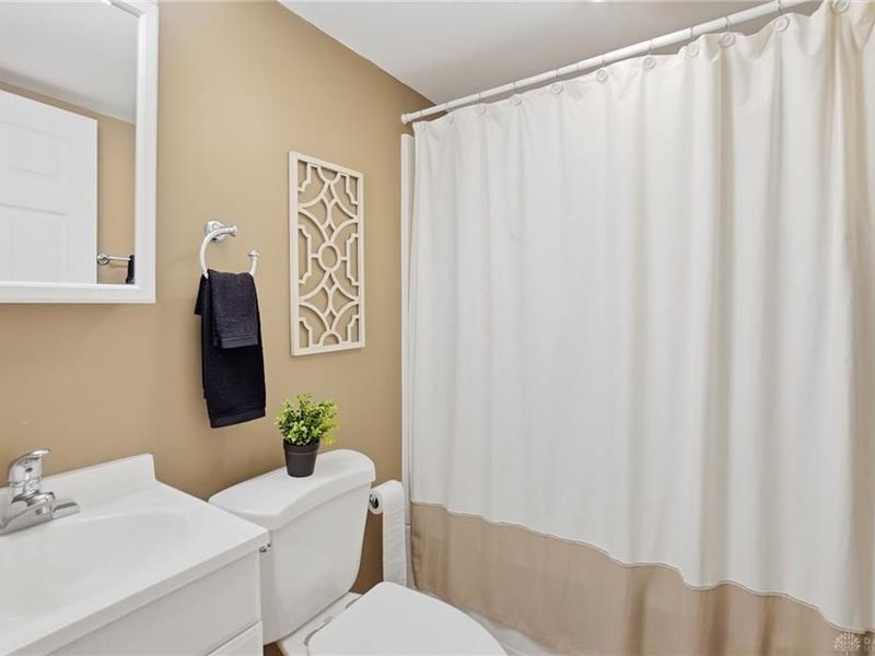 6899 Evergreen Circle, Huber Heights, OH 45424 Photo 40