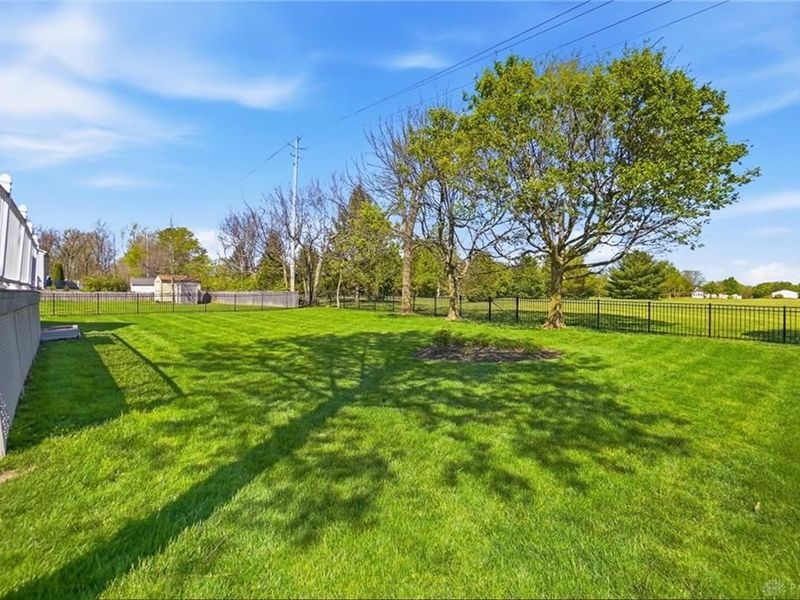 6899 Evergreen Circle, Huber Heights, OH 45424 Photo 54