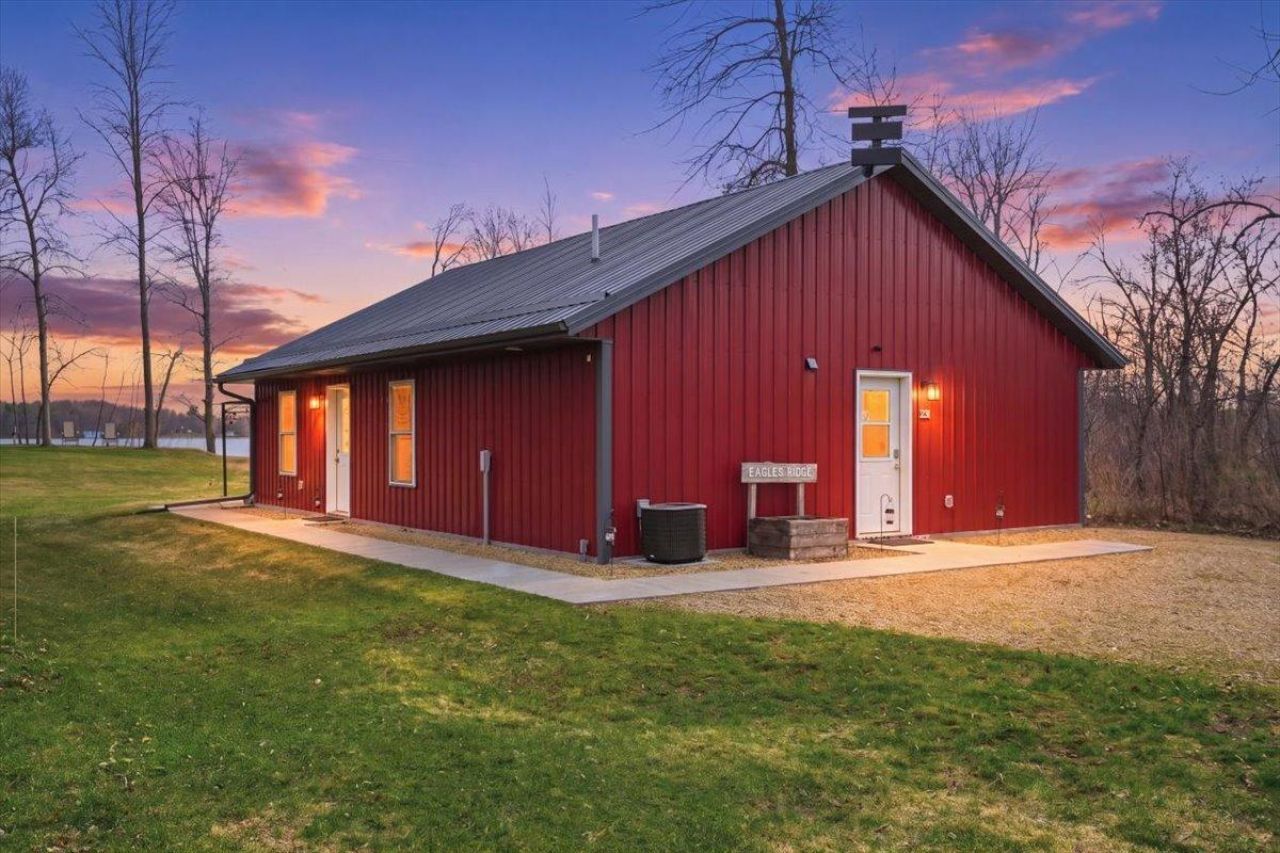 231 75th Avenue, Clayton, WI 54004