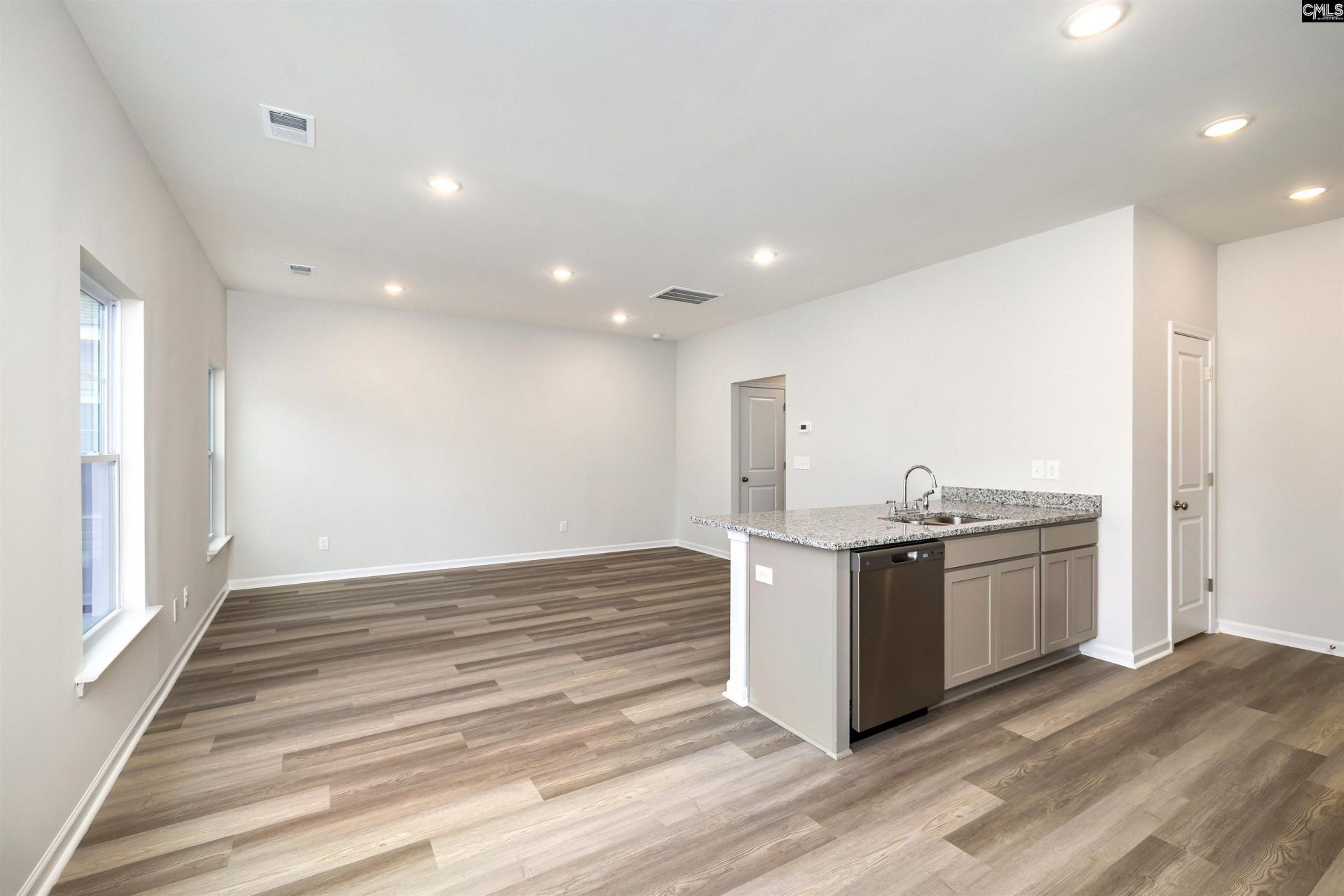 507 Bogarde Terrace  Photo 14