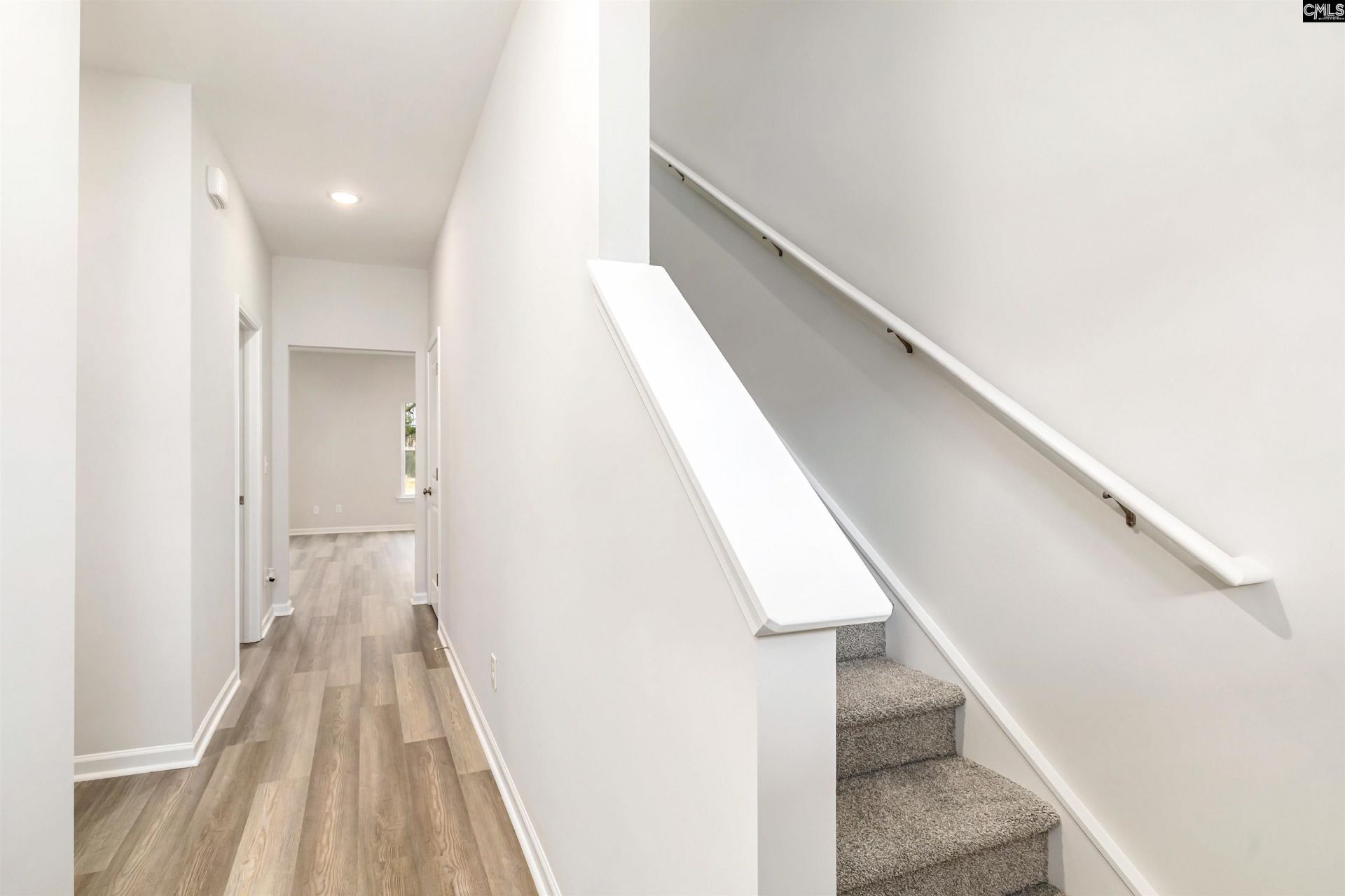 507 Bogarde Terrace  Photo 4