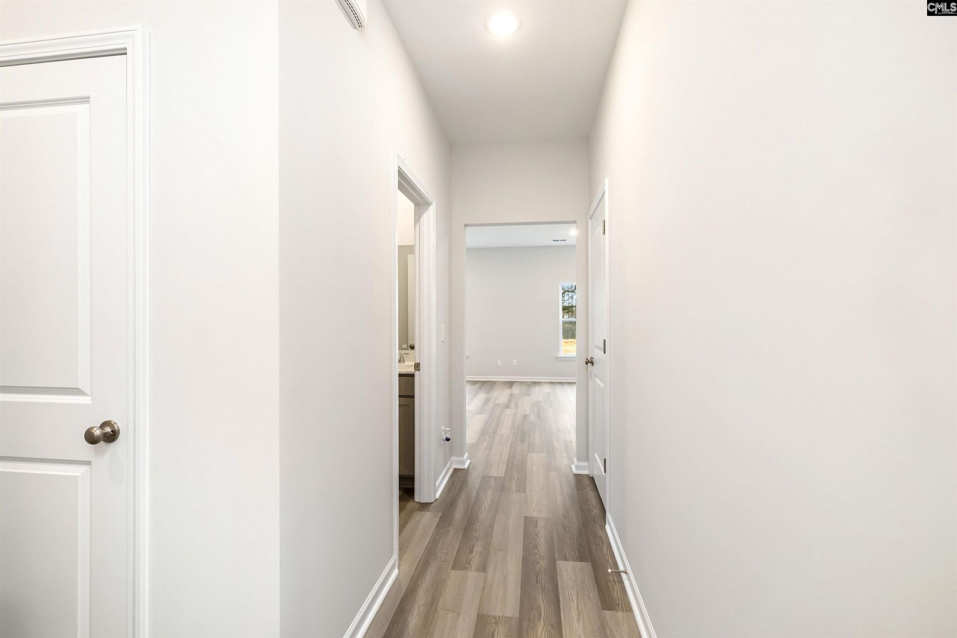 507 Bogarde Terrace  Photo 5