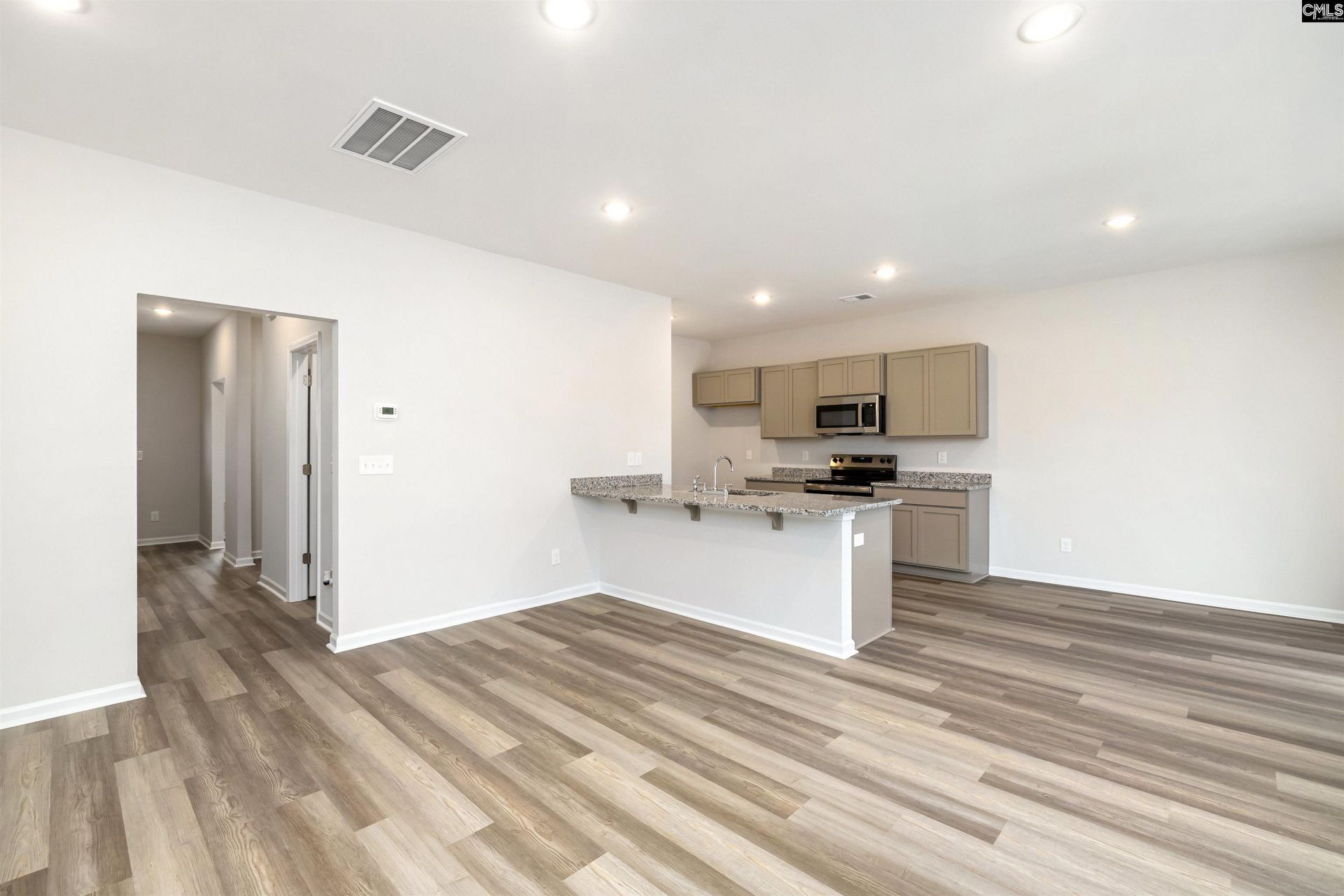507 Bogarde Terrace  Photo 9