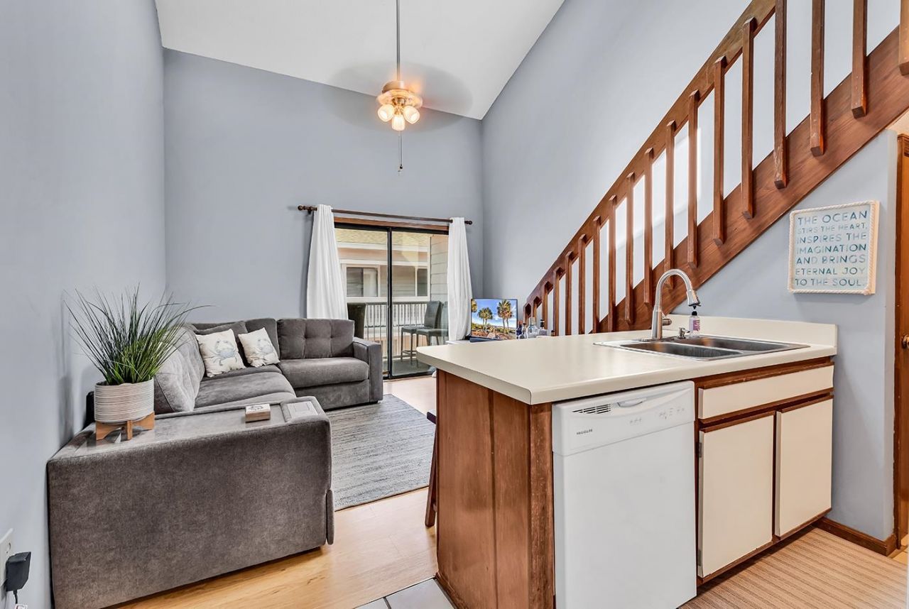 1509 N Waccamaw Dr.  Photo 13