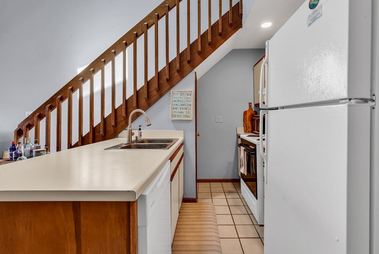 1509 N Waccamaw Dr.  Photo 14