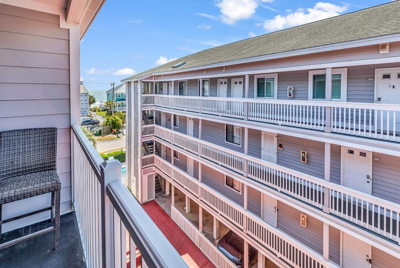 1509 N Waccamaw Dr.  Photo 26