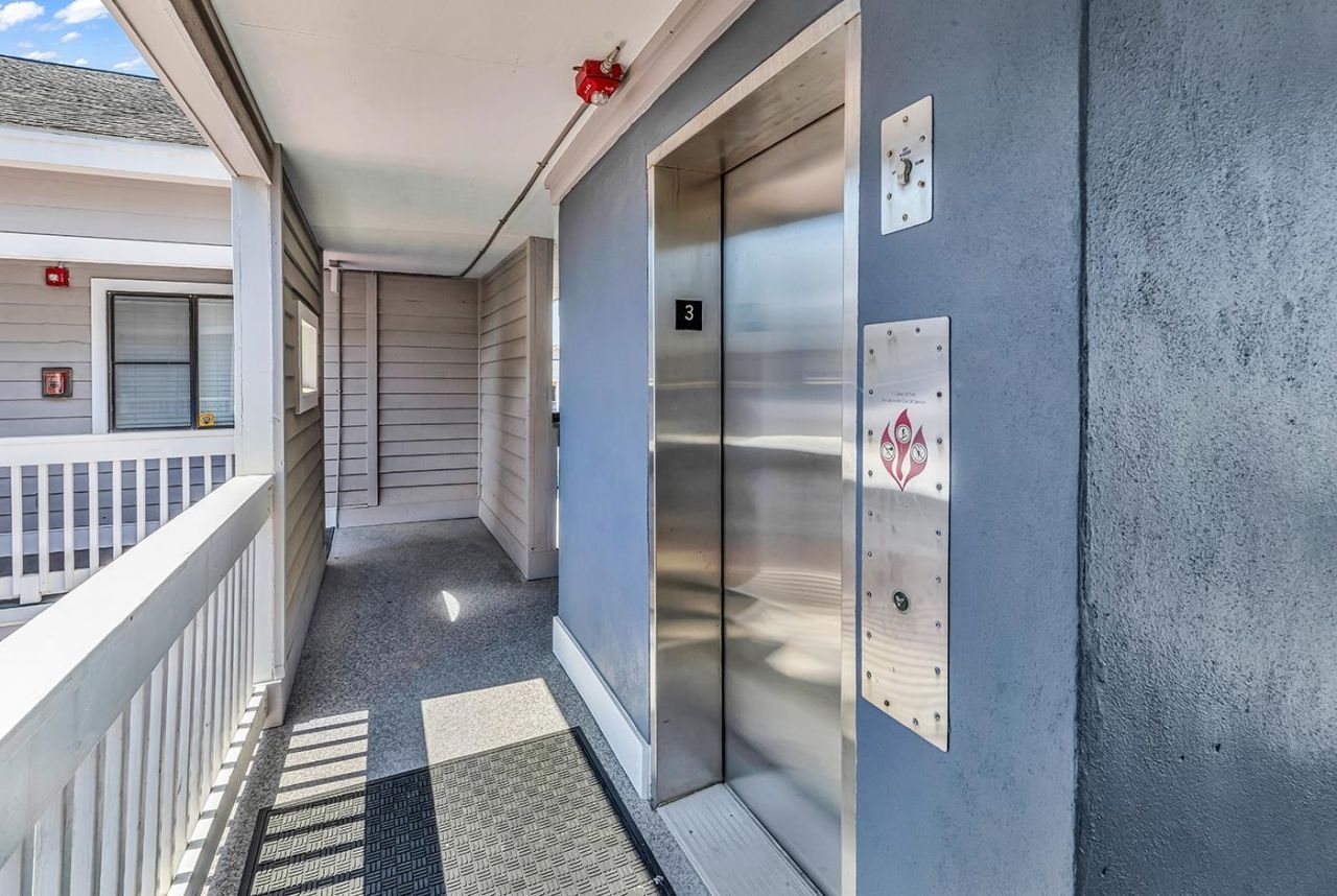 1509 N Waccamaw Dr.  Photo 29