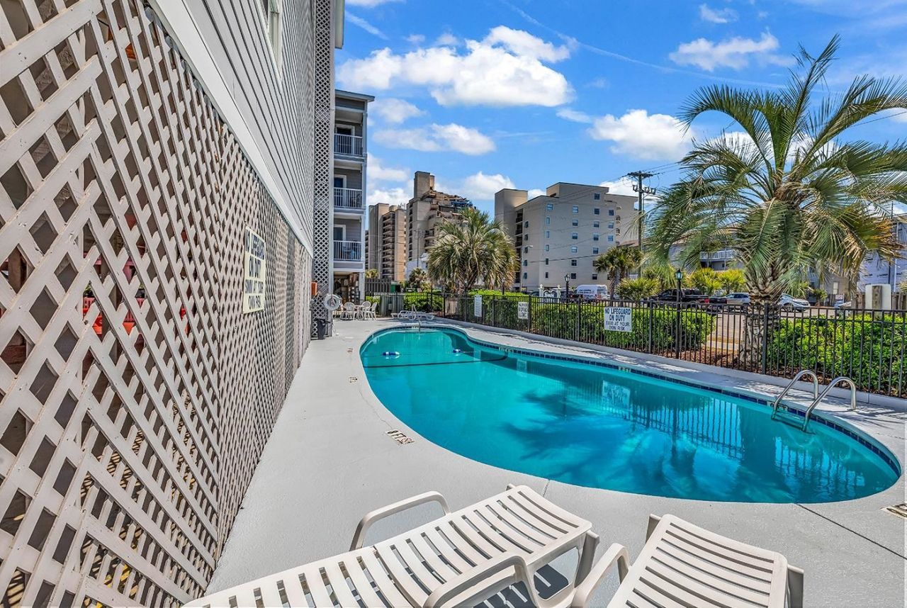 1509 N Waccamaw Dr.  Photo 32