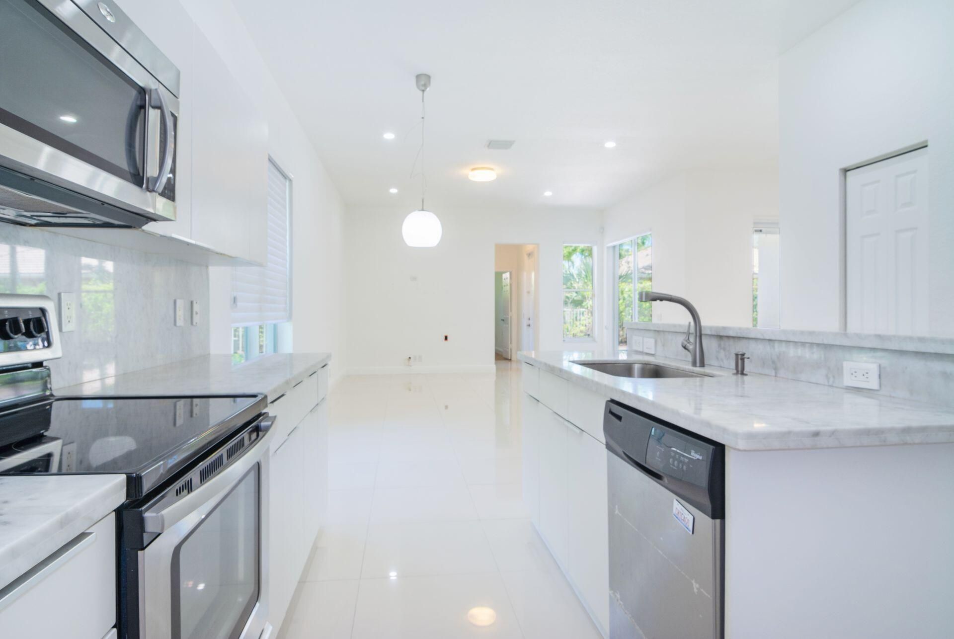 2002 Schooner Lane, Weston, FL 33327 Photo