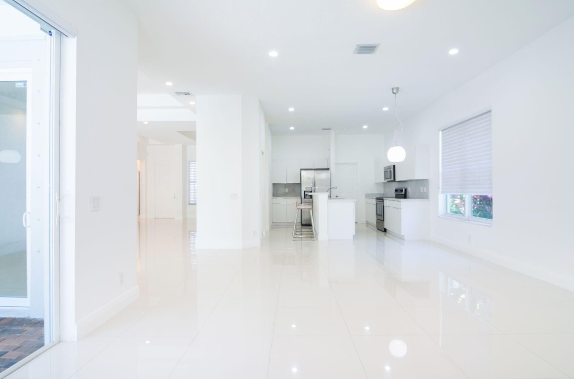 2002 Schooner Lane, Weston, FL 33327 Photo