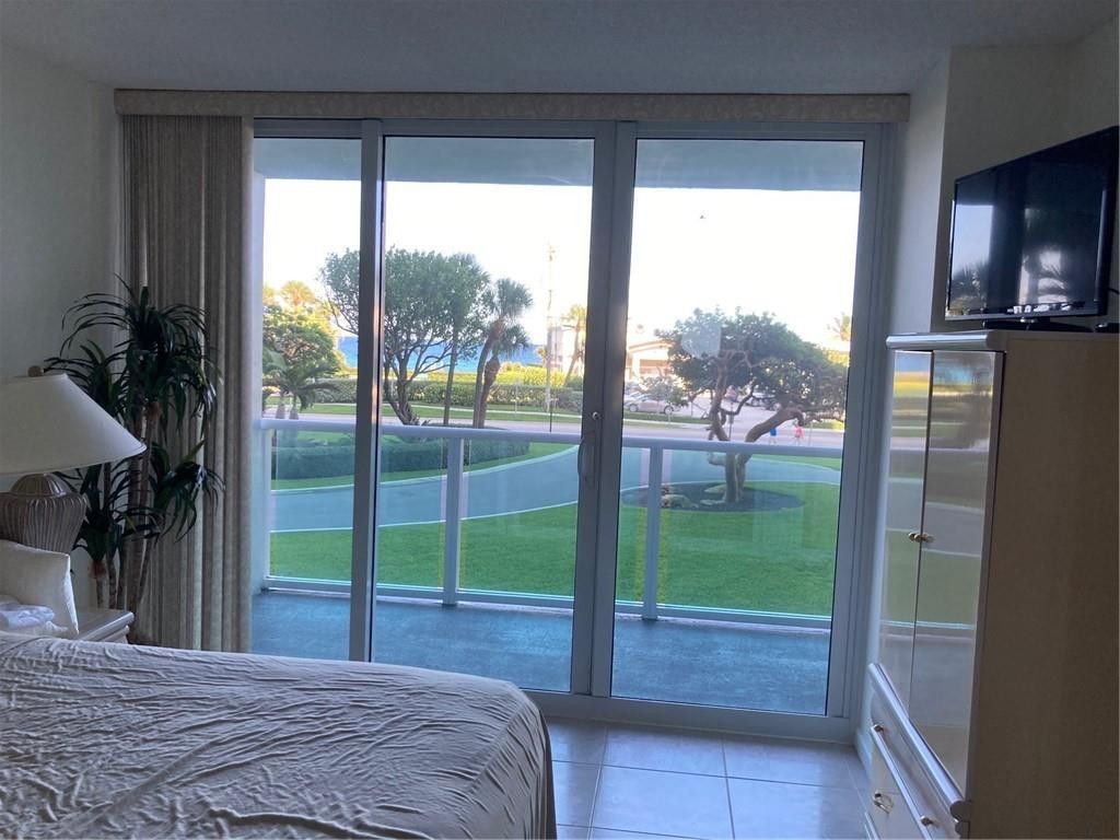 333 NE 21 Avenue, Unit 304, Deerfield Beach, FL 33441 Photo