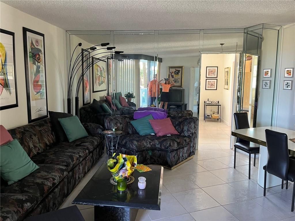 333 NE 21 Avenue, Unit 304, Deerfield Beach, FL 33441 Photo