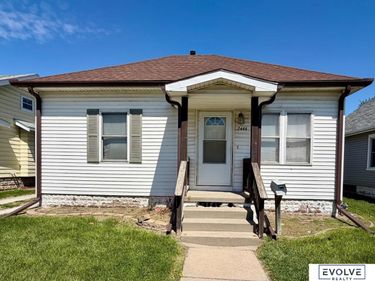 2444 E Avenue , Council Bluffs, IA 51501