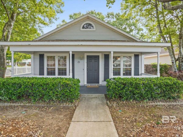 1 Cottage Drive, Fairhope, AL 36532