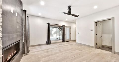 871 Glorene Avenue, South Lake Tahoe, CA 96150 Photo