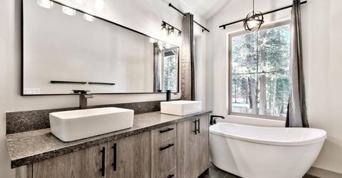 871 Glorene Avenue, South Lake Tahoe, CA 96150 Photo